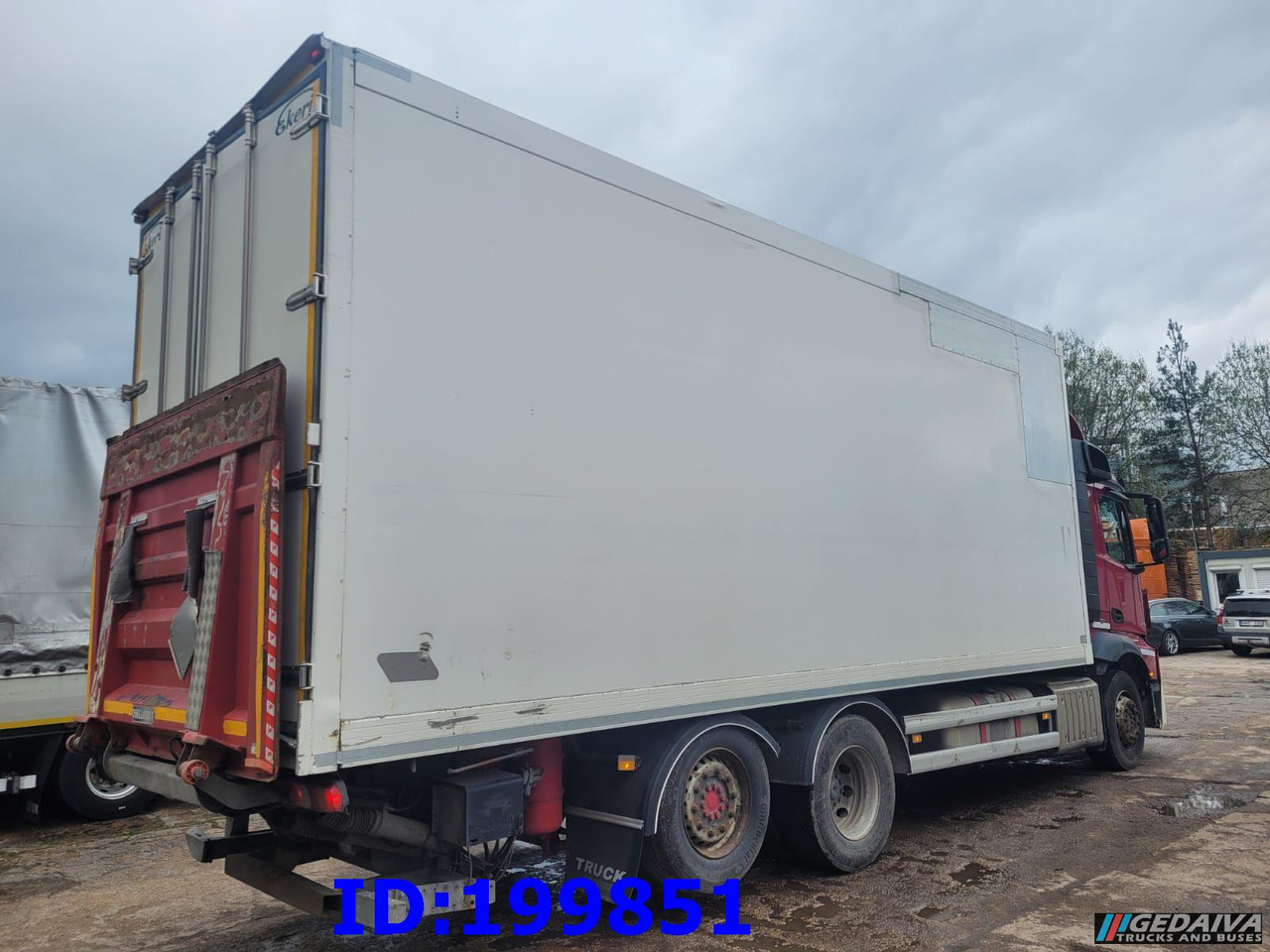 MERCEDES-BENZ Actros 2551 6x2 Euro5 - Kasti veoauto: pilt 4 MERCEDES-BENZ Actros 2551 6x2 Euro5 - Kasti veoauto: pilt 4