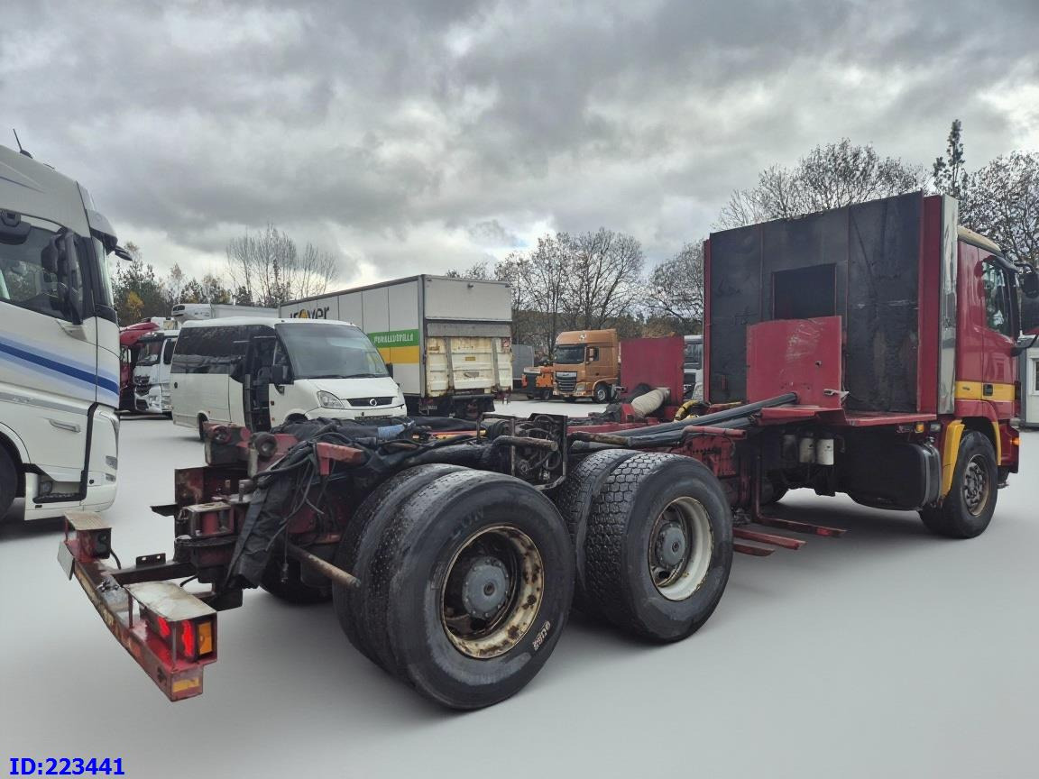 MERCEDES-BENZ Actros 2636 6X4 (3pedals) - Kabiinišassiiga veoauto: pilt 5 MERCEDES-BENZ Actros 2636 6X4 (3pedals) - Kabiinišassiiga veoauto: pilt 5