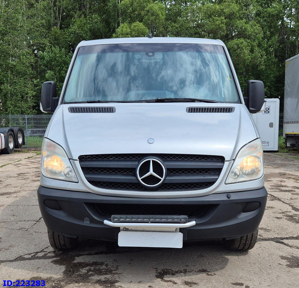MERCEDES-BENZ Sprinter 313 - Kasten VIP -Euro5 - Kaugsõidu buss: pilt 2 MERCEDES-BENZ Sprinter 313 - Kasten VIP -Euro5 - Kaugsõidu buss: pilt 2