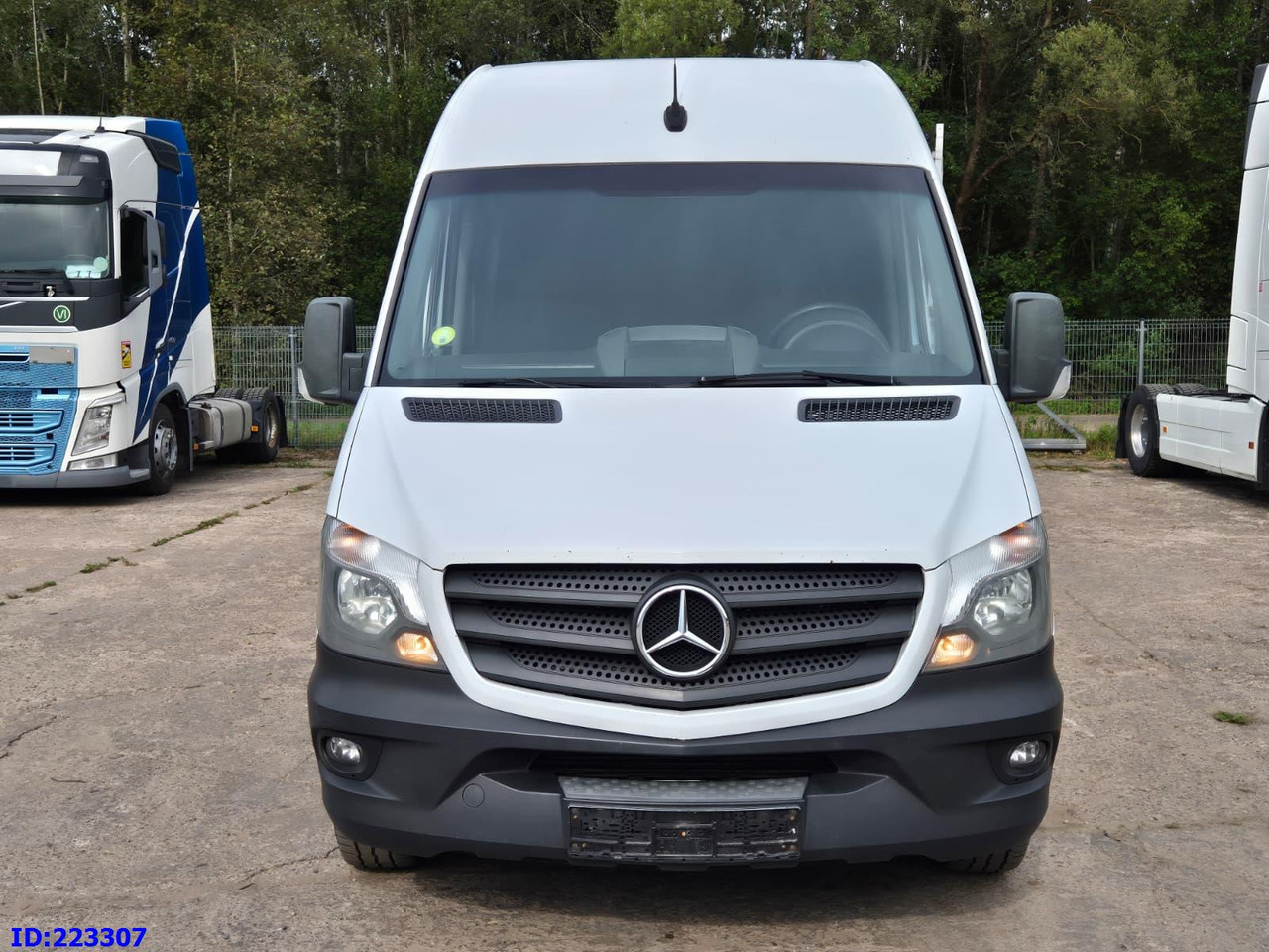 MERCEDES-BENZ Sprinter 316 Euro6 - Meeskonnaauto: pilt 2 MERCEDES-BENZ Sprinter 316 Euro6 - Meeskonnaauto: pilt 2