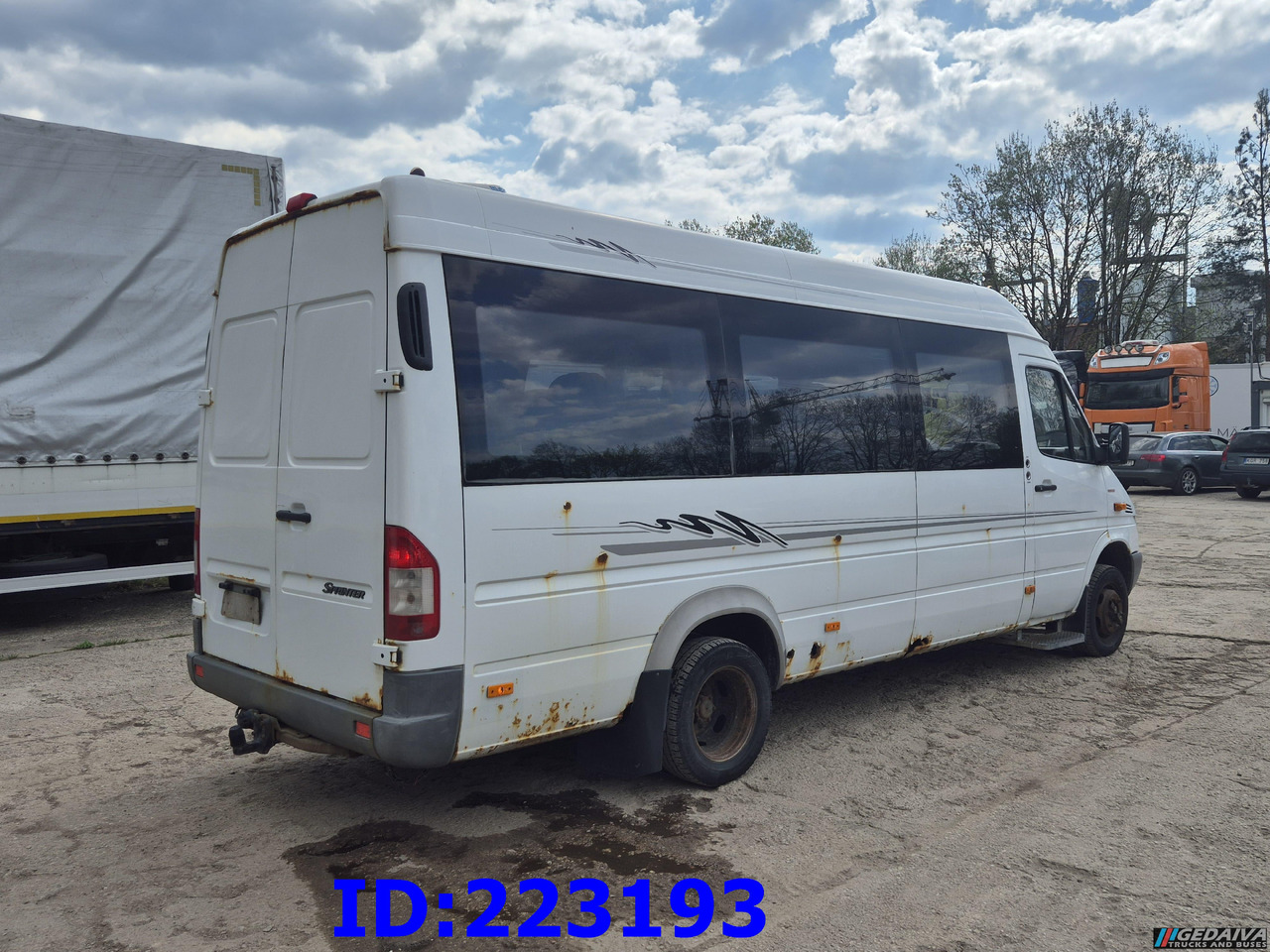 MERCEDES-BENZ Sprinter 416 VIP AC 17-seater - Kaugsõidu buss: pilt 5 MERCEDES-BENZ Sprinter 416 VIP AC 17-seater - Kaugsõidu buss: pilt 5