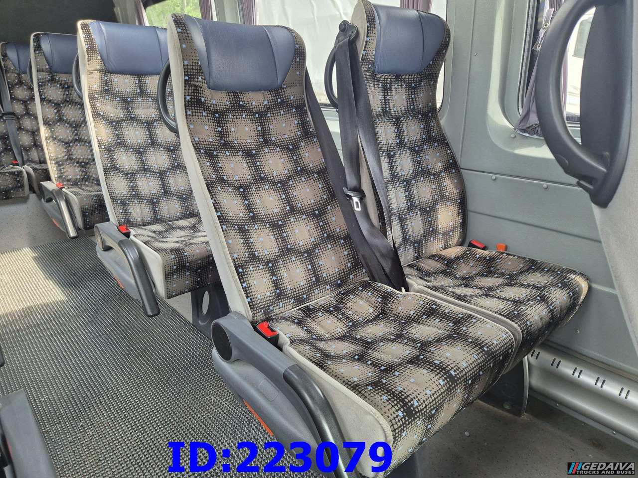Kaugsõidu buss MERCEDES-BENZ Sprinter 516 - VIP - Euro6 - 17 places: pilt 18