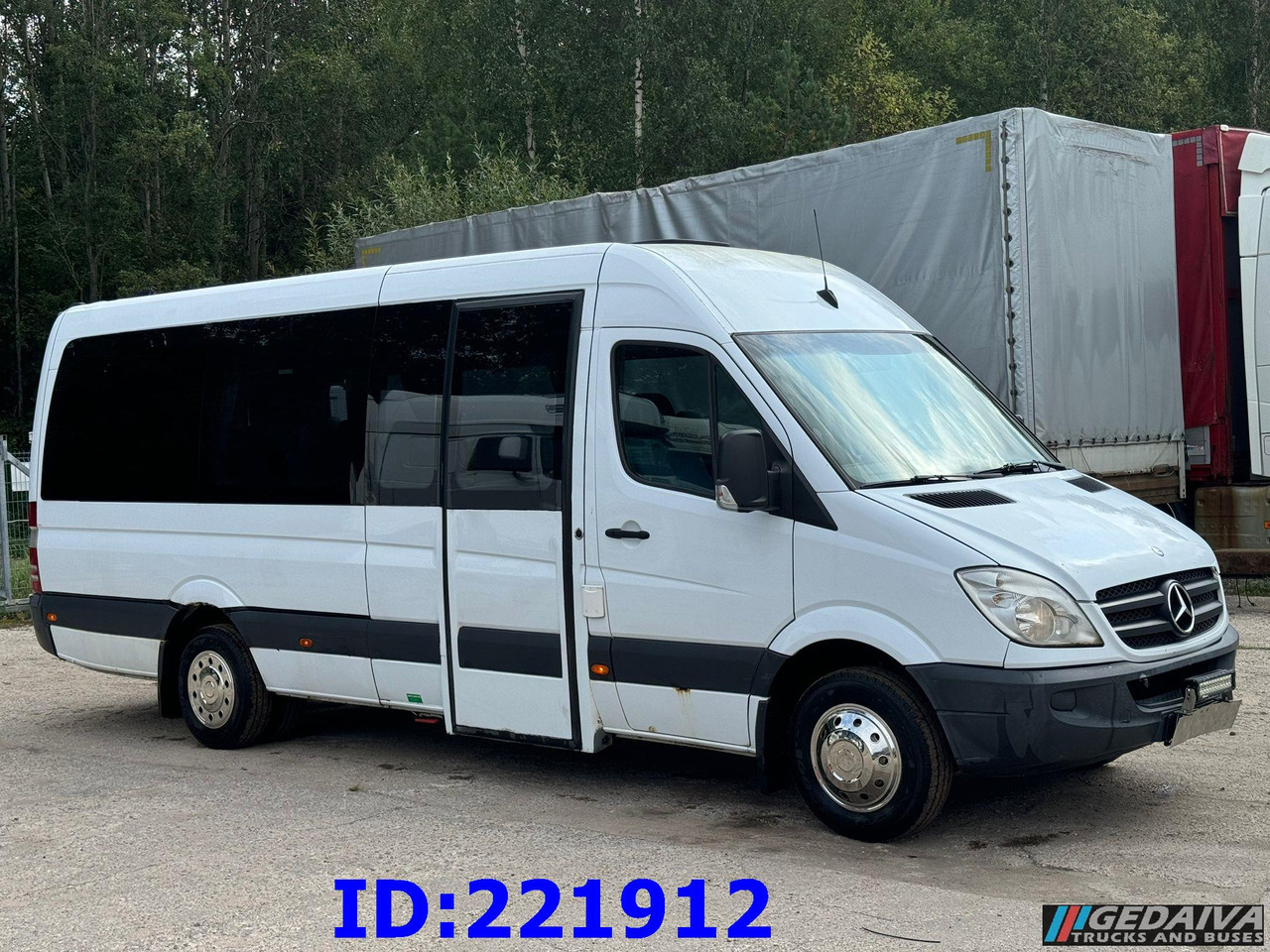 MERCEDES-BENZ Sprinter 518 VIP 17-Place - Kaugsõidu buss: pilt 3 MERCEDES-BENZ Sprinter 518 VIP 17-Place - Kaugsõidu buss: pilt 3