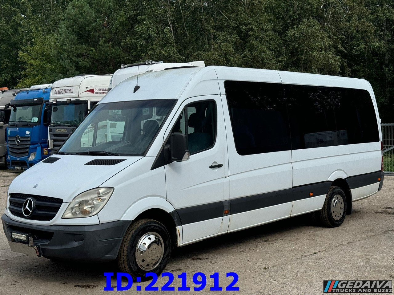 MERCEDES-BENZ Sprinter 518 VIP 17-Place - Kaugsõidu buss: pilt 1 MERCEDES-BENZ Sprinter 518 VIP 17-Place - Kaugsõidu buss: pilt 1