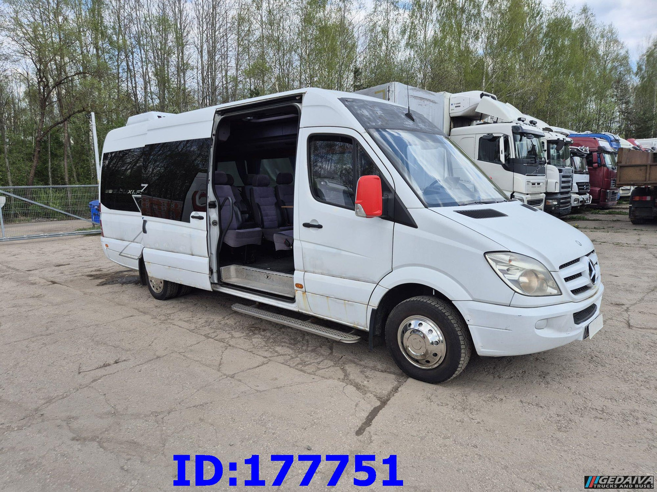 MERCEDES-BENZ Sprinter 518 - VIP - 17-seater - Kaugsõidu buss: pilt 5 MERCEDES-BENZ Sprinter 518 - VIP - 17-seater - Kaugsõidu buss: pilt 5