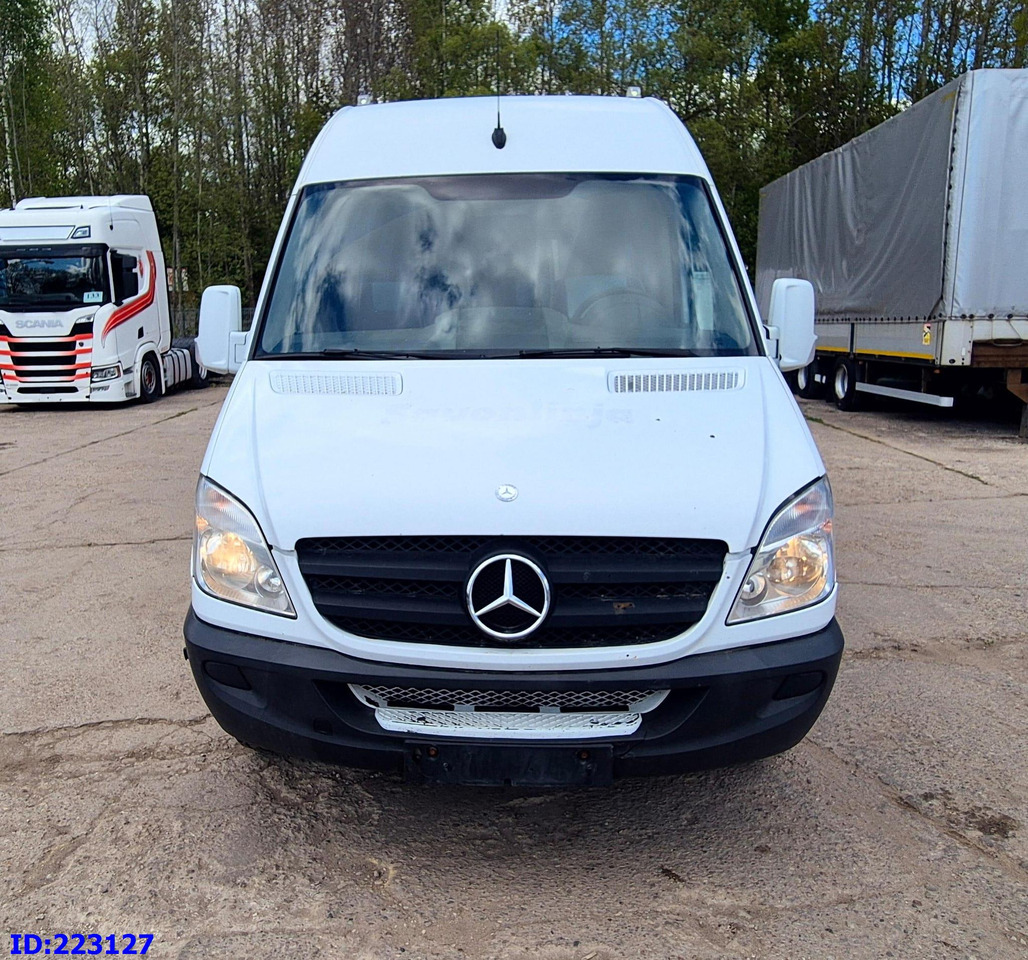 MERCEDES-BENZ Sprinter 518 - VIP -19 Seater - Väikebuss, Mikrobuss: pilt 2 MERCEDES-BENZ Sprinter 518 - VIP -19 Seater - Väikebuss, Mikrobuss: pilt 2