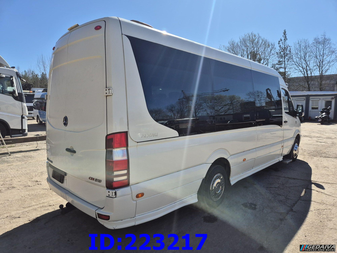 MERCEDES-BENZ Sprinter 518 VIP Prostyle 17-Place (Motor defekt) - Kaugsõidu buss: pilt 3 MERCEDES-BENZ Sprinter 518 VIP Prostyle 17-Place (Motor defekt) - Kaugsõidu buss: pilt 3