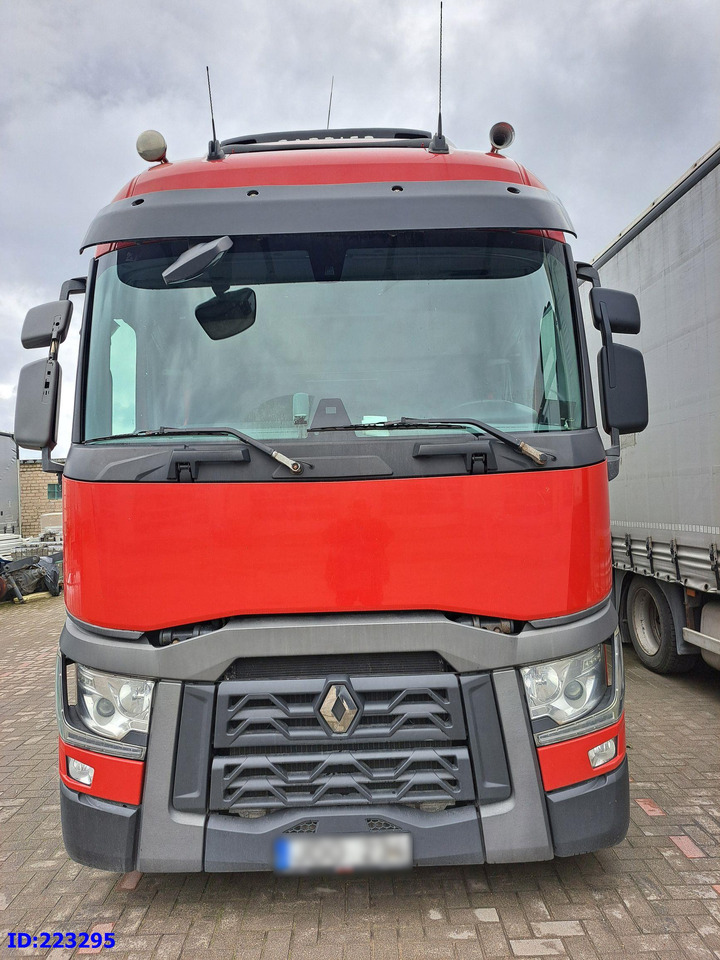 RENAULT T 6x2 Euro 6 Refrigerated + Carrier Supra - Külmutiga veoauto: pilt 2 RENAULT T 6x2 Euro 6 Refrigerated + Carrier Supra - Külmutiga veoauto: pilt 2