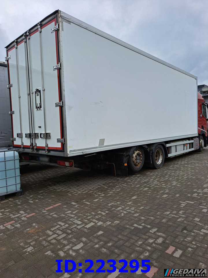 RENAULT T 6x2 Euro 6 Refrigerated + Carrier Supra - Külmutiga veoauto: pilt 5 RENAULT T 6x2 Euro 6 Refrigerated + Carrier Supra - Külmutiga veoauto: pilt 5