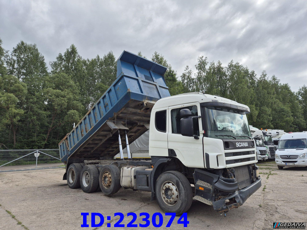 SCANIA 124 8x2 - Manual - Full steel - Kallurauto: pilt 4 SCANIA 124 8x2 - Manual - Full steel - Kallurauto: pilt 4