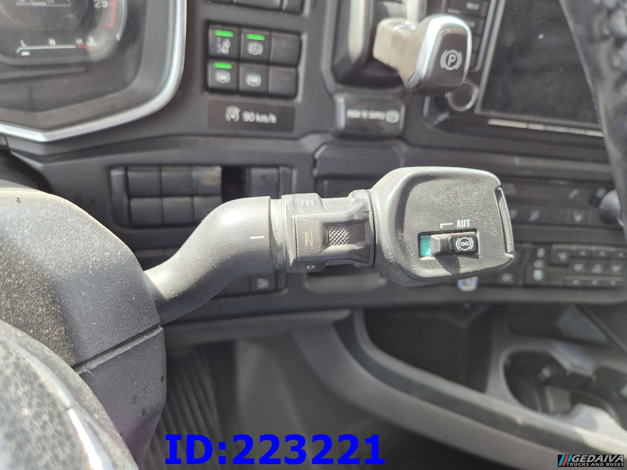 Kabiinišassiiga veoauto SCANIA R500 6X2  (Steering axle) - Euro6: pilt 15
