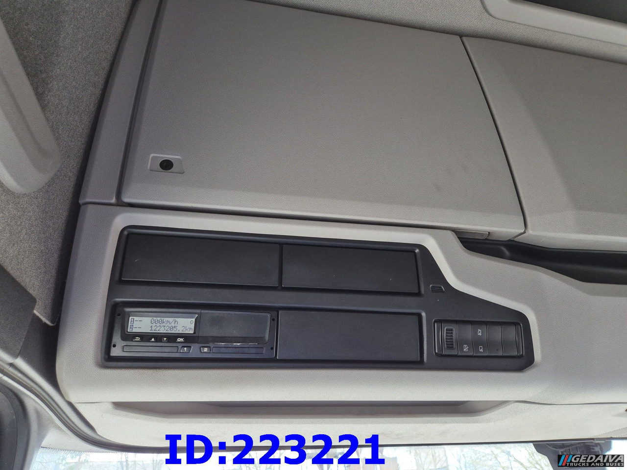 Kabiinišassiiga veoauto SCANIA R500 6X2  (Steering axle) - Euro6: pilt 18