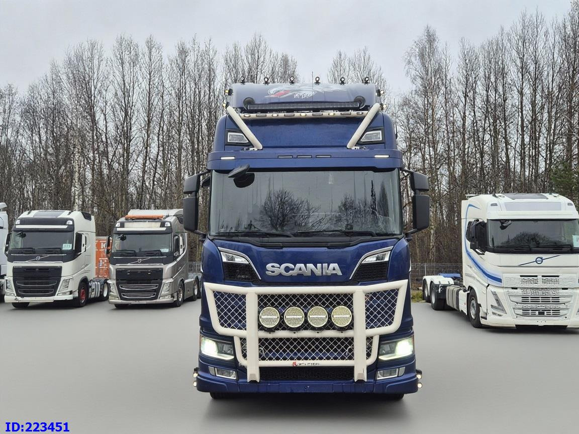 SCANIA R650 Full air 8x4 Steering axle (3 pedal) - Kabiinišassiiga veoauto: pilt 2 SCANIA R650 Full air 8x4 Steering axle (3 pedal) - Kabiinišassiiga veoauto: pilt 2