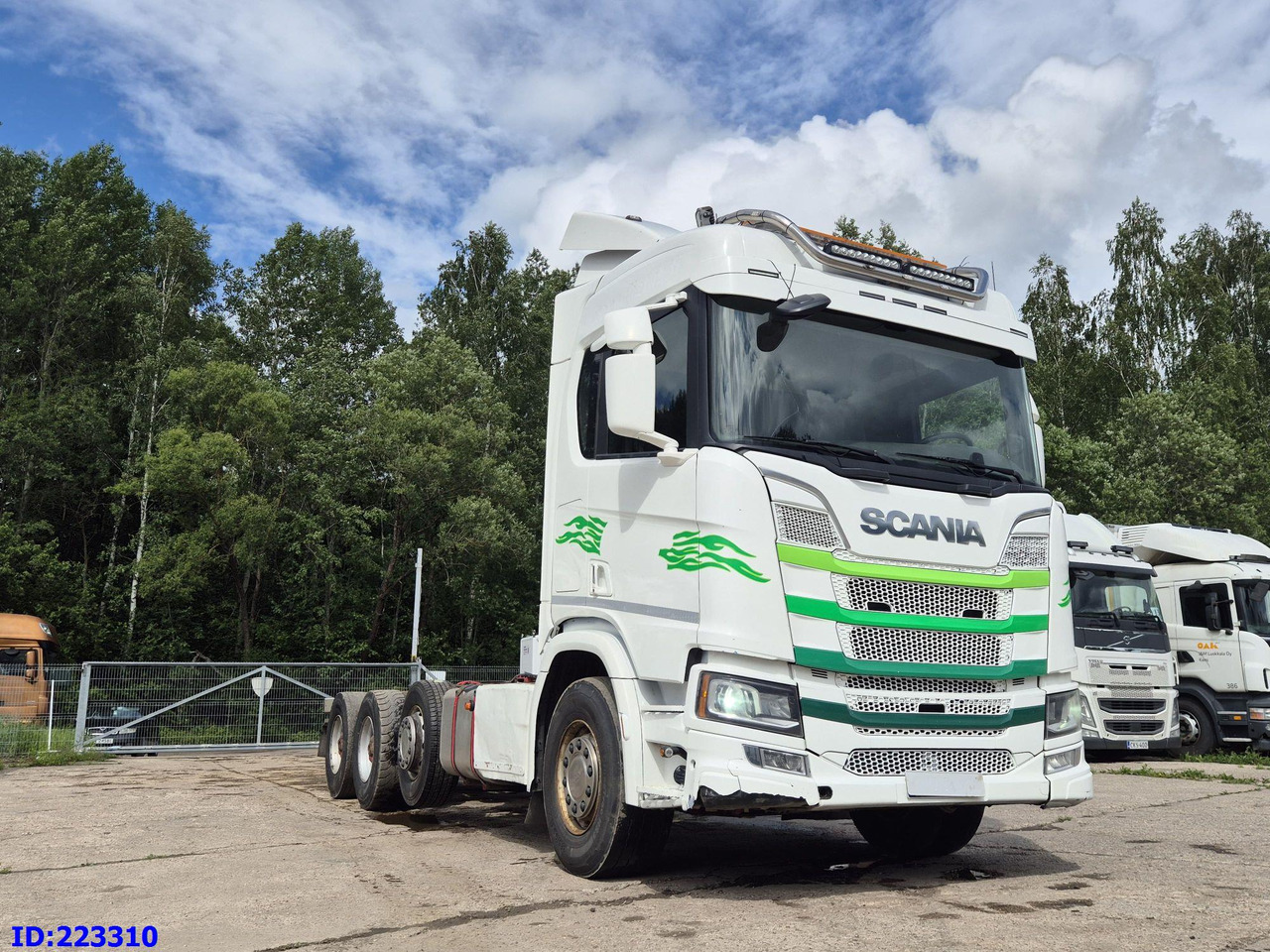 SCANIA R650 V8 8x4 BIG AXLES - Kabiinišassiiga veoauto: pilt 4 SCANIA R650 V8 8x4 BIG AXLES - Kabiinišassiiga veoauto: pilt 4