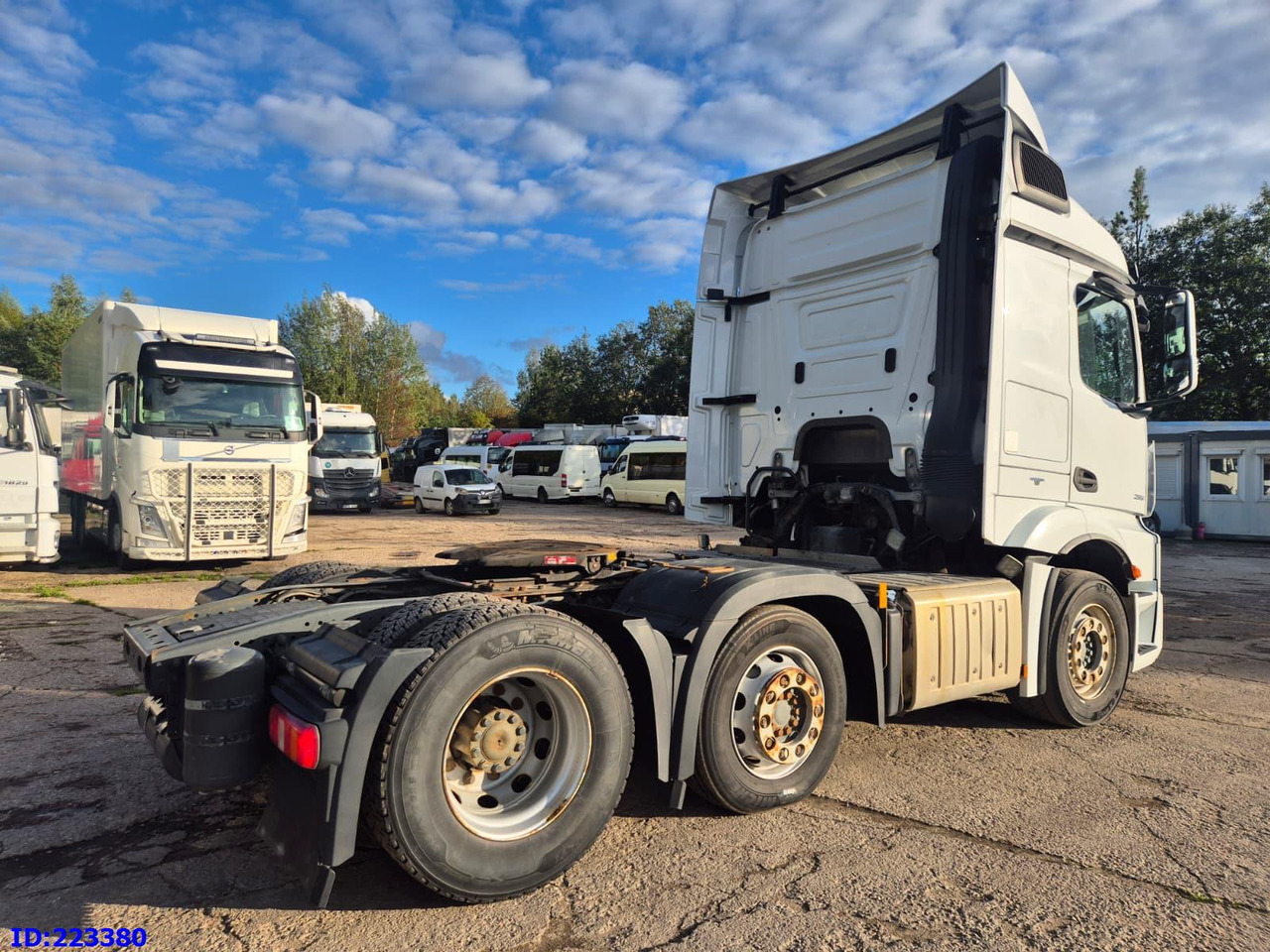 MERCEDES-BENZ Actros 2551 6x2 -Steering axle - Euro6 - Sadulveok: pilt 5 MERCEDES-BENZ Actros 2551 6x2 -Steering axle - Euro6 - Sadulveok: pilt 5