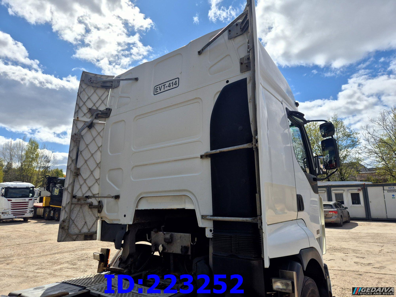 RENAULT 420 6x2 Manual - Sadulveok: pilt 5 RENAULT 420 6x2 Manual - Sadulveok: pilt 5