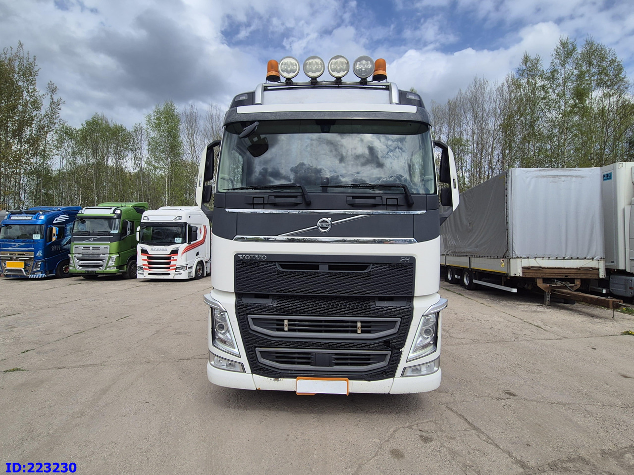 VOLVO FH13 540HP 6x2 (10 tyre) - Sadulveok: pilt 2 VOLVO FH13 540HP 6x2 (10 tyre) - Sadulveok: pilt 2