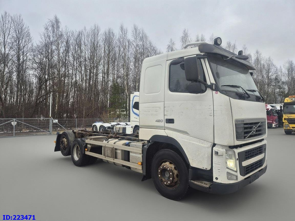 VOLVO FH 420HP 6×2 Steering axle - Kabiinišassiiga veoauto: pilt 4 VOLVO FH 420HP 6×2 Steering axle - Kabiinišassiiga veoauto: pilt 4