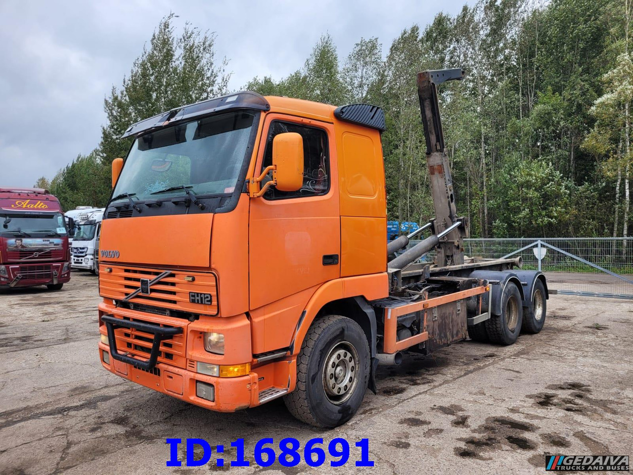 VOLVO FH12 380HP 6x2 10tyre Hook Tipper - Konkstõstukiga veoauto: pilt 1 VOLVO FH12 380HP 6x2 10tyre Hook Tipper - Konkstõstukiga veoauto: pilt 1