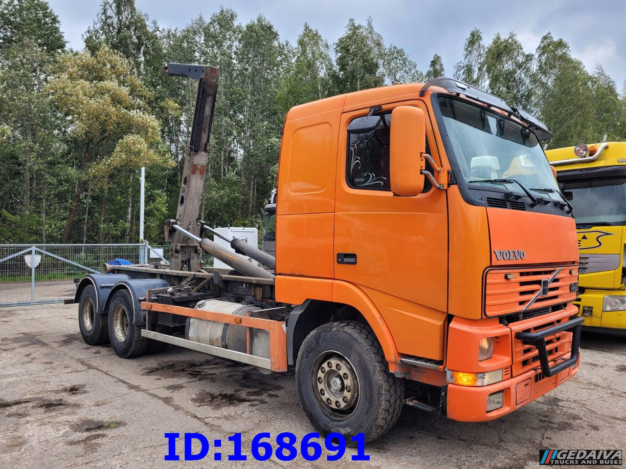 VOLVO FH12 380HP 6x2 10tyre Hook Tipper - Konkstõstukiga veoauto: pilt 3 VOLVO FH12 380HP 6x2 10tyre Hook Tipper - Konkstõstukiga veoauto: pilt 3