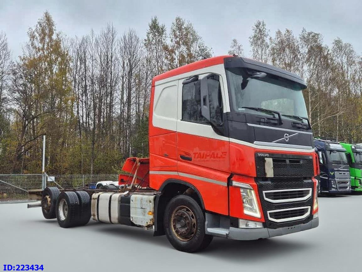 VOLVO FH13 500HP 6x2 - Kabiinišassiiga veoauto: pilt 4 VOLVO FH13 500HP 6x2 - Kabiinišassiiga veoauto: pilt 4