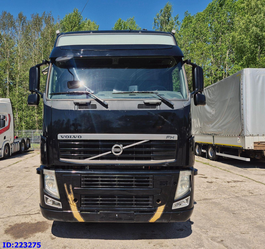 VOLVO FH13 540HP 8X4 (Steering axle) RETARDER - Kabiinišassiiga veoauto: pilt 2 VOLVO FH13 540HP 8X4 (Steering axle) RETARDER - Kabiinišassiiga veoauto: pilt 2