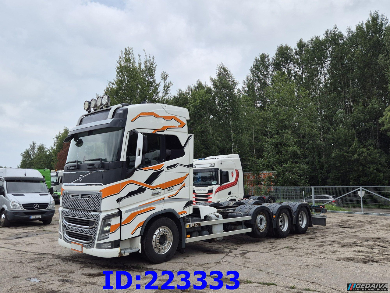 VOLVO FH16 650HP 8X4 (Steering axle) - Kabiinišassiiga veoauto: pilt 1 VOLVO FH16 650HP 8X4 (Steering axle) - Kabiinišassiiga veoauto: pilt 1