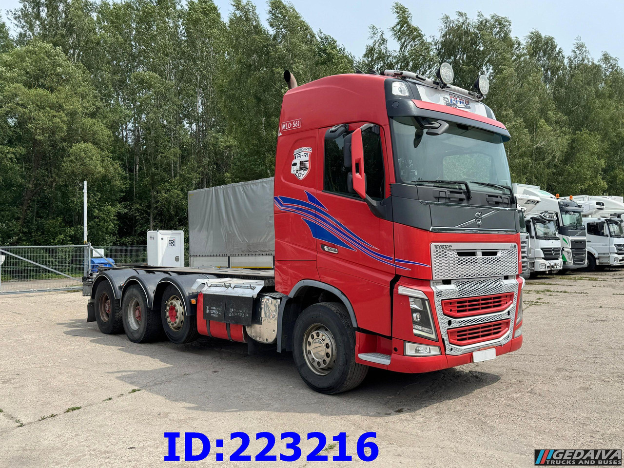 VOLVO FH16 700HP 8X4 Big axle - Kabiinišassiiga veoauto: pilt 4 VOLVO FH16 700HP 8X4 Big axle - Kabiinišassiiga veoauto: pilt 4