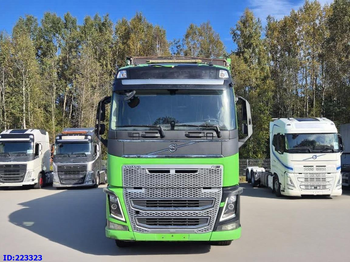 VOLVO FH16 750HP - 8x4 -Big Axles - Kasti veoauto: pilt 2 VOLVO FH16 750HP - 8x4 -Big Axles - Kasti veoauto: pilt 2