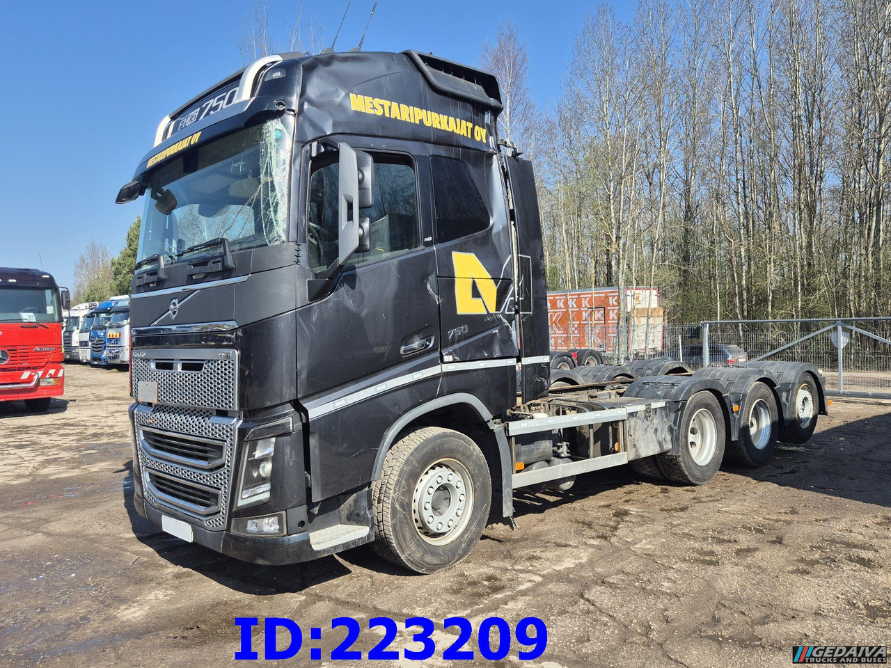 VOLVO FH16 750HP 8x4 Steering axle - Kabiinišassiiga veoauto: pilt 4 VOLVO FH16 750HP 8x4 Steering axle - Kabiinišassiiga veoauto: pilt 4