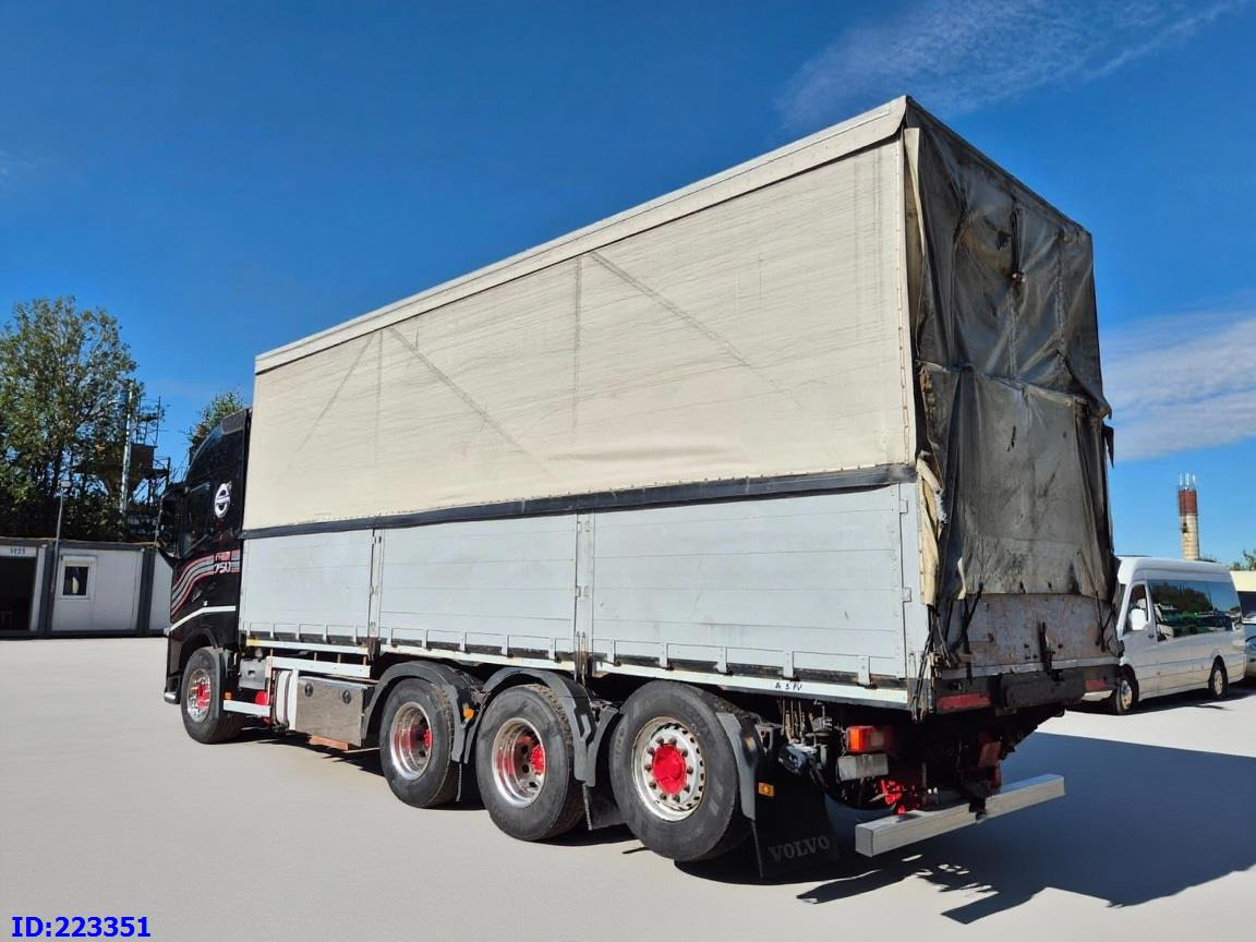 VOLVO FH16 750HP - 8x4-Steering axle - Tent veoauto: pilt 4 VOLVO FH16 750HP - 8x4-Steering axle - Tent veoauto: pilt 4