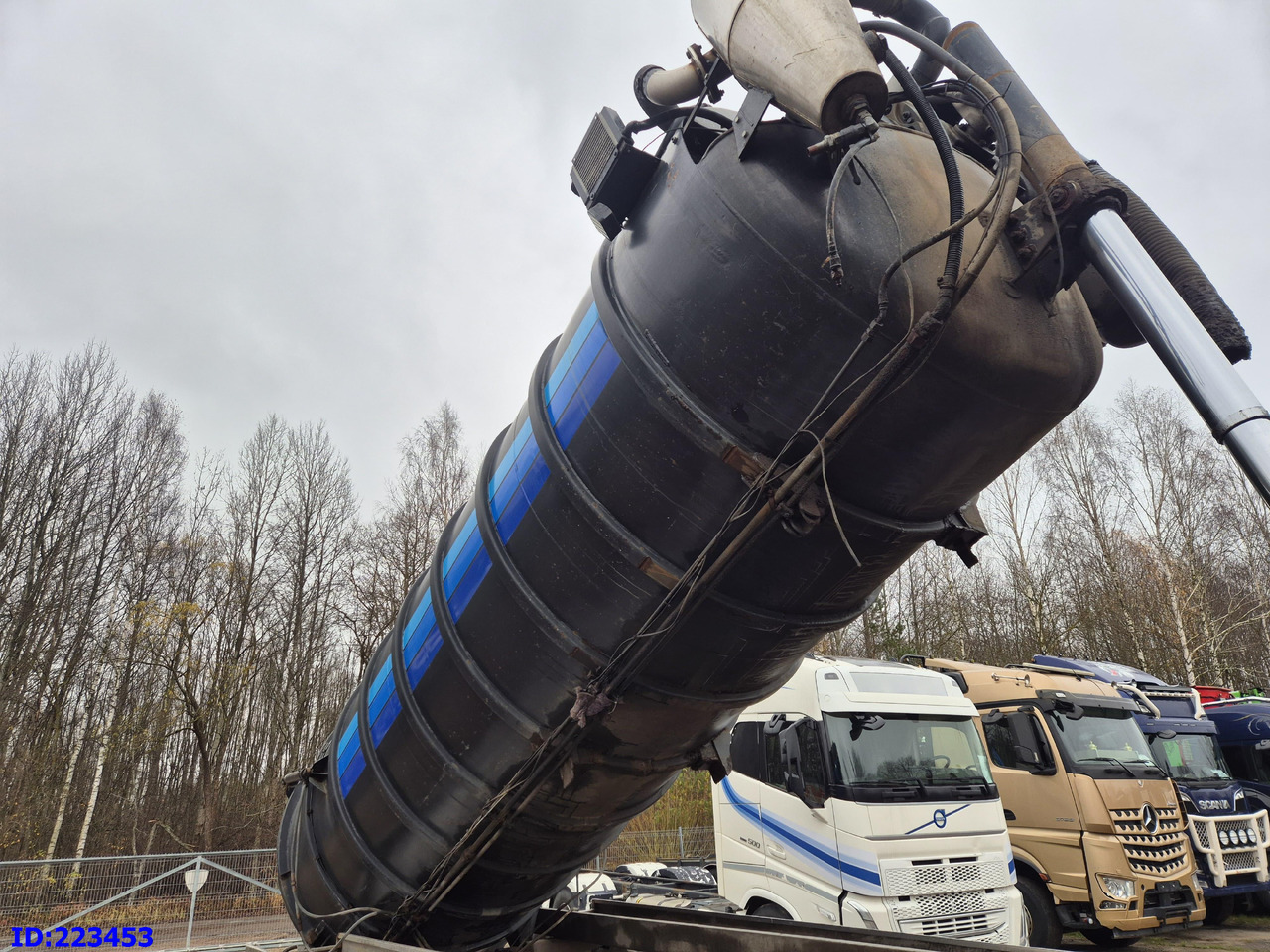 VOLVO FM11 450HP 6x2 TANK 16000 l / VACUUM JUROP PR 150 / ASENIZACYJNY / Euro5 / Steering Axle - Tsisternauto: pilt 5 VOLVO FM11 450HP 6x2 TANK 16000 l / VACUUM JUROP PR 150 / ASENIZACYJNY / Euro5 / Steering Axle - Tsisternauto: pilt 5