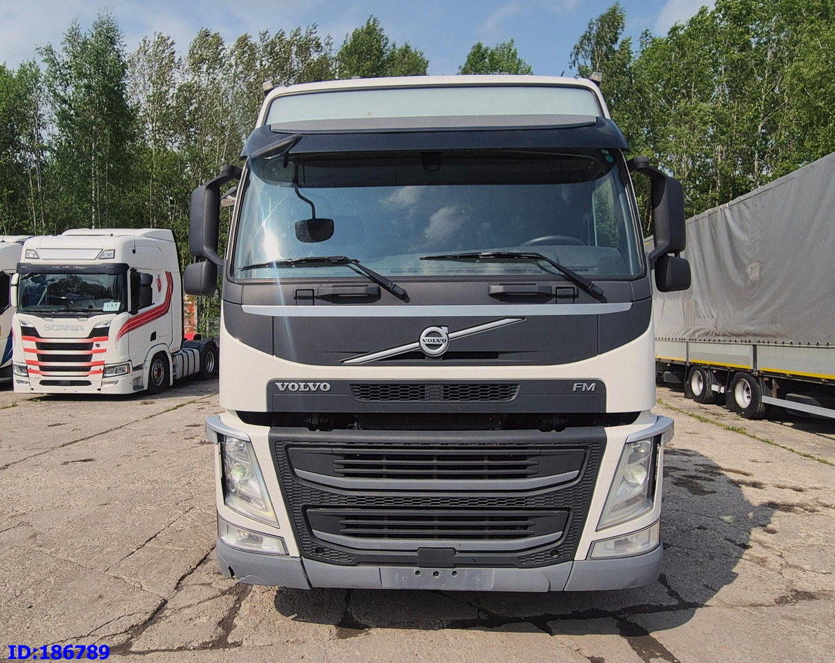 VOLVO FM13 500HP 6x2 - Kabiinišassiiga veoauto: pilt 2 VOLVO FM13 500HP 6x2 - Kabiinišassiiga veoauto: pilt 2