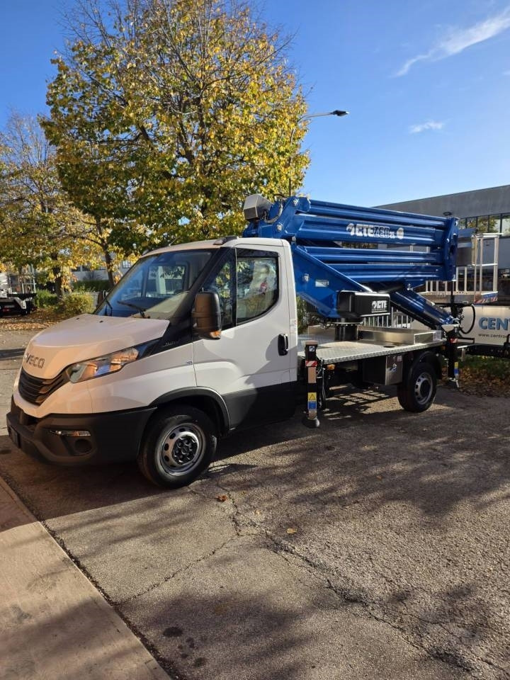 CTE ZED 25 - Veoautolt tõusev platvorm: pilt 2 CTE ZED 25 - Veoautolt tõusev platvorm: pilt 2