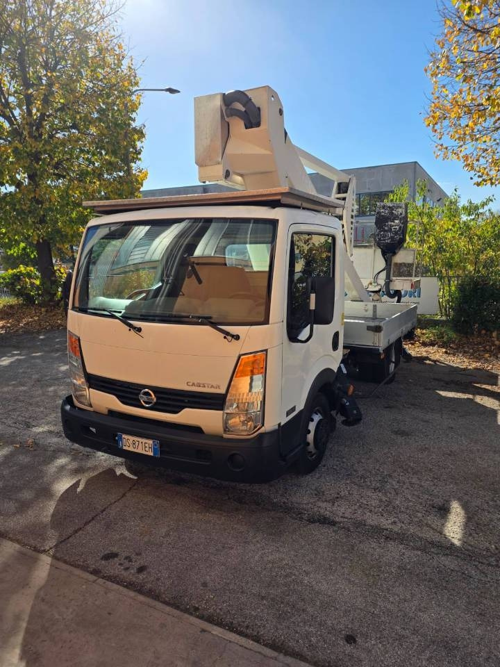 GSR E219PX E4 - Veoautolt tõusev platvorm: pilt 1 GSR E219PX E4 - Veoautolt tõusev platvorm: pilt 1