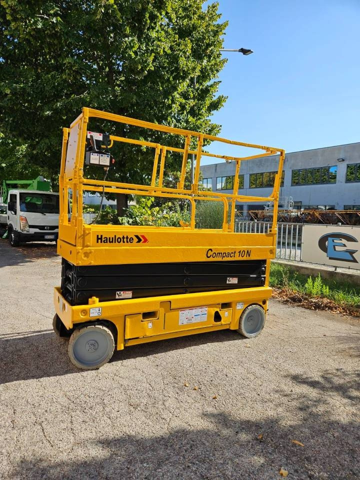 Haulotte Compact 10 N - Käärlift: pilt 1 Haulotte Compact 10 N - Käärlift: pilt 1