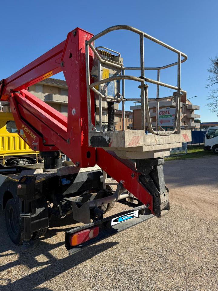 - Veoautolt tõusev platvorm: pilt 3 - Veoautolt tõusev platvorm: pilt 3