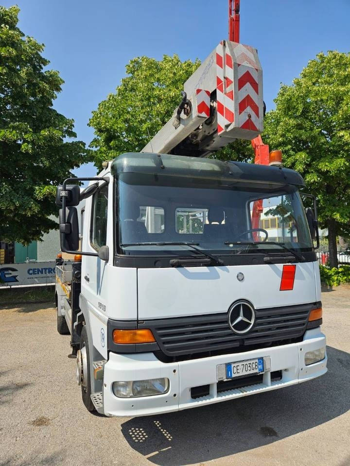 Multitel J328.200 ALU EF - Veoautolt tõusev platvorm: pilt 4 Multitel J328.200 ALU EF - Veoautolt tõusev platvorm: pilt 4