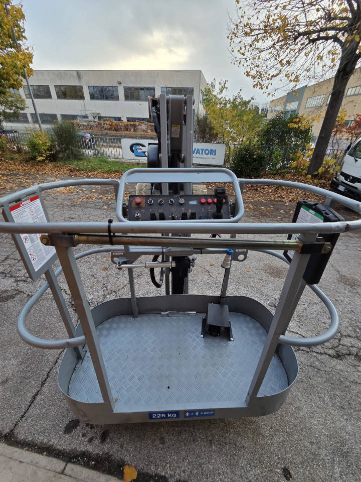 NIFTYLIFT HR 15 HDE - Liigendpoom: pilt 2 NIFTYLIFT HR 15 HDE - Liigendpoom: pilt 2