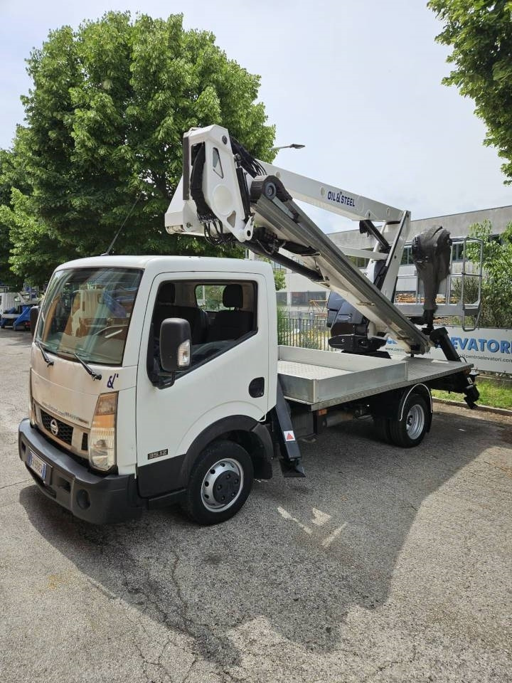 Oil & Steel Snake 21.12 - Veoautolt tõusev platvorm: pilt 1 Oil & Steel Snake 21.12 - Veoautolt tõusev platvorm: pilt 1