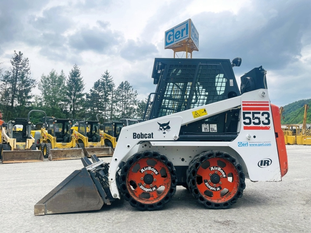 Bobcat 553 (3998) - Kompaktlaadur: pilt 1 Bobcat 553 (3998) - Kompaktlaadur: pilt 1