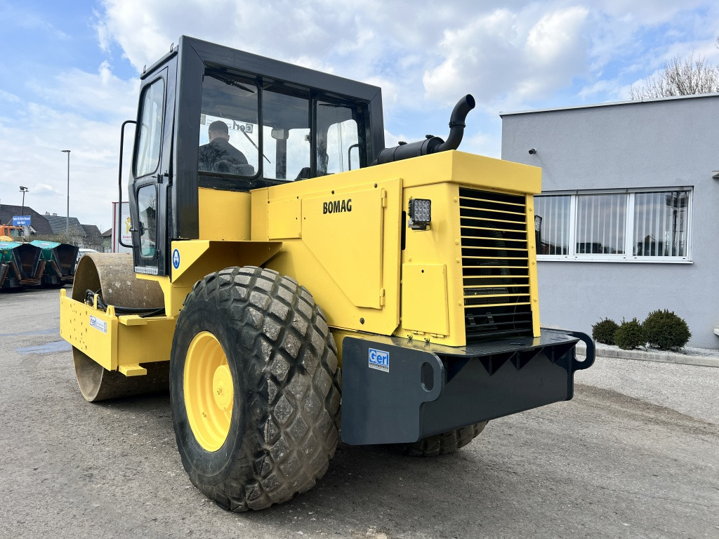 JCB Vibromax W 1402 D (111489) - Tihendaja: pilt 4 JCB Vibromax W 1402 D (111489) - Tihendaja: pilt 4