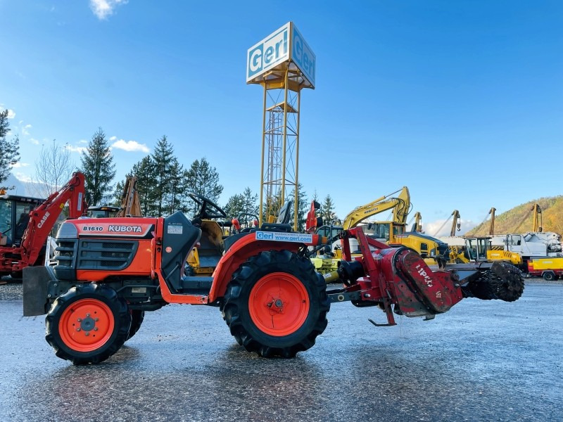 Kubota B1610D (3552) - Ekskavaator-laadur: pilt 1 Kubota B1610D (3552) - Ekskavaator-laadur: pilt 1