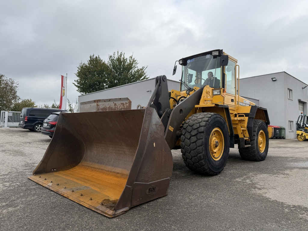 Volvo L 90 C (111728) - Rataslaadur: pilt 2 Volvo L 90 C (111728) - Rataslaadur: pilt 2