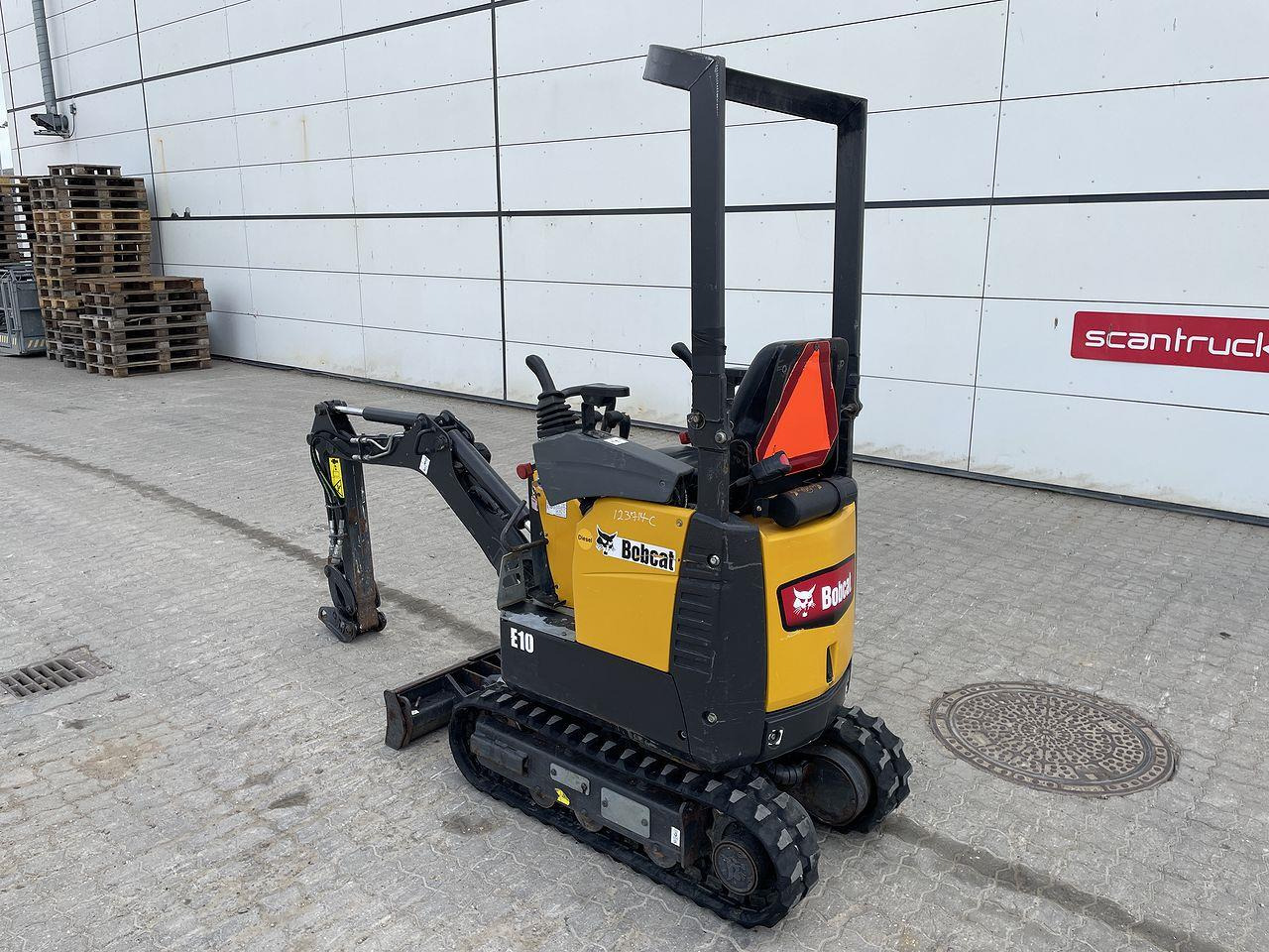 Bobcat E10 - Miniekskavaator: pilt 2 Bobcat E10 - Miniekskavaator: pilt 2