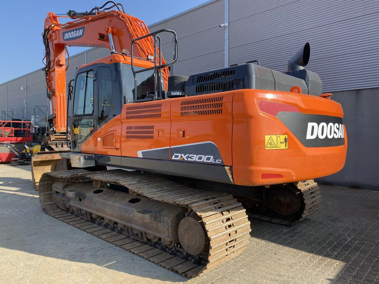 Doosan DX300LC-5 - Lintekskavaator: pilt 2 Doosan DX300LC-5 - Lintekskavaator: pilt 2