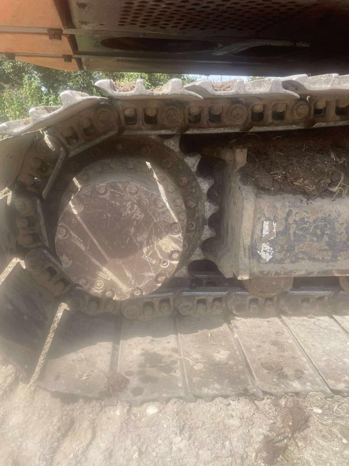 Hitachi ZX210LC-3 - Lintekskavaator: pilt 4 Hitachi ZX210LC-3 - Lintekskavaator: pilt 4