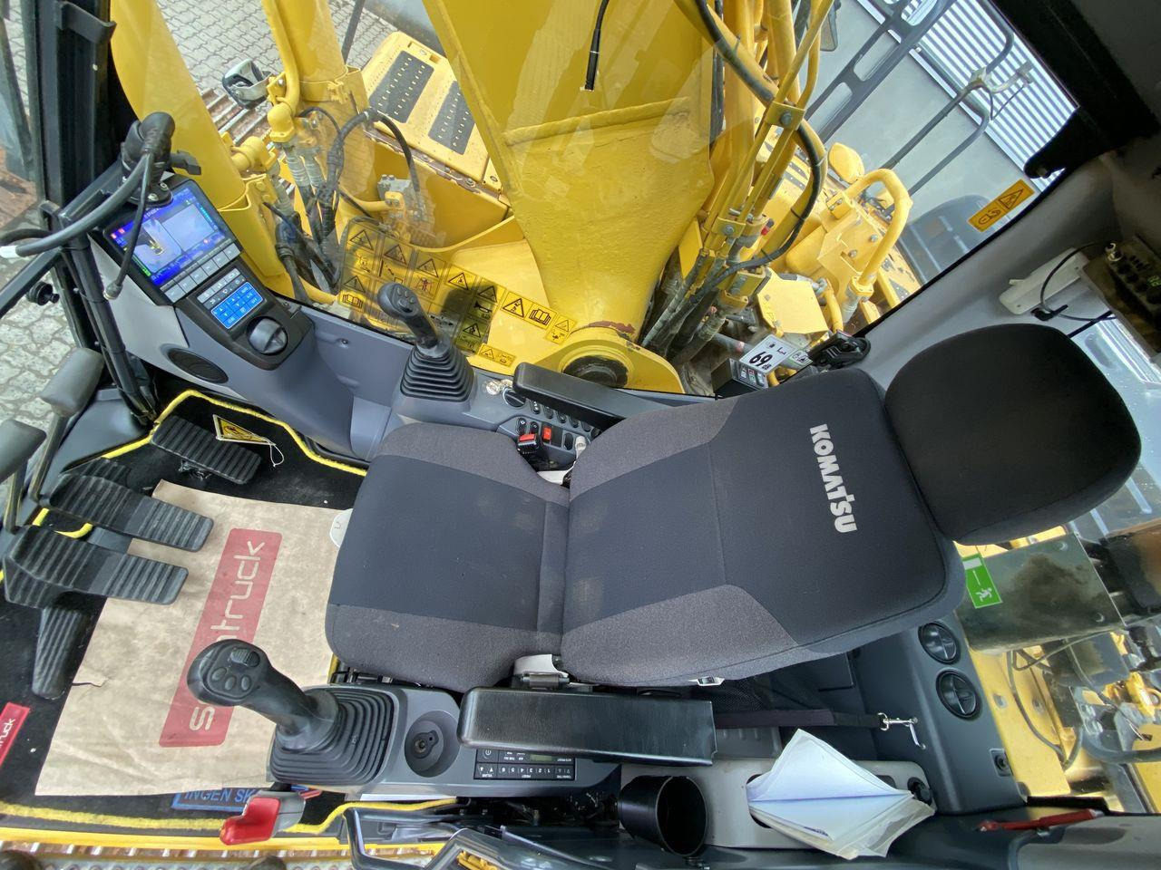 Komatsu HB365LC-3 - Lintekskavaator: pilt 3 Komatsu HB365LC-3 - Lintekskavaator: pilt 3