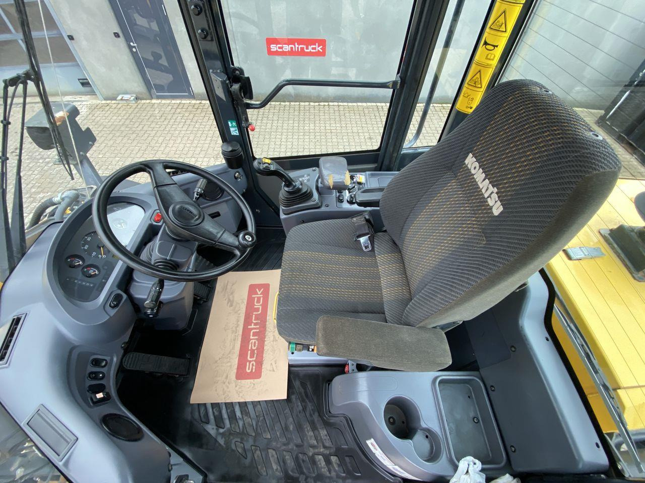 Komatsu WA200-7 - Rataslaadur: pilt 3 Komatsu WA200-7 - Rataslaadur: pilt 3