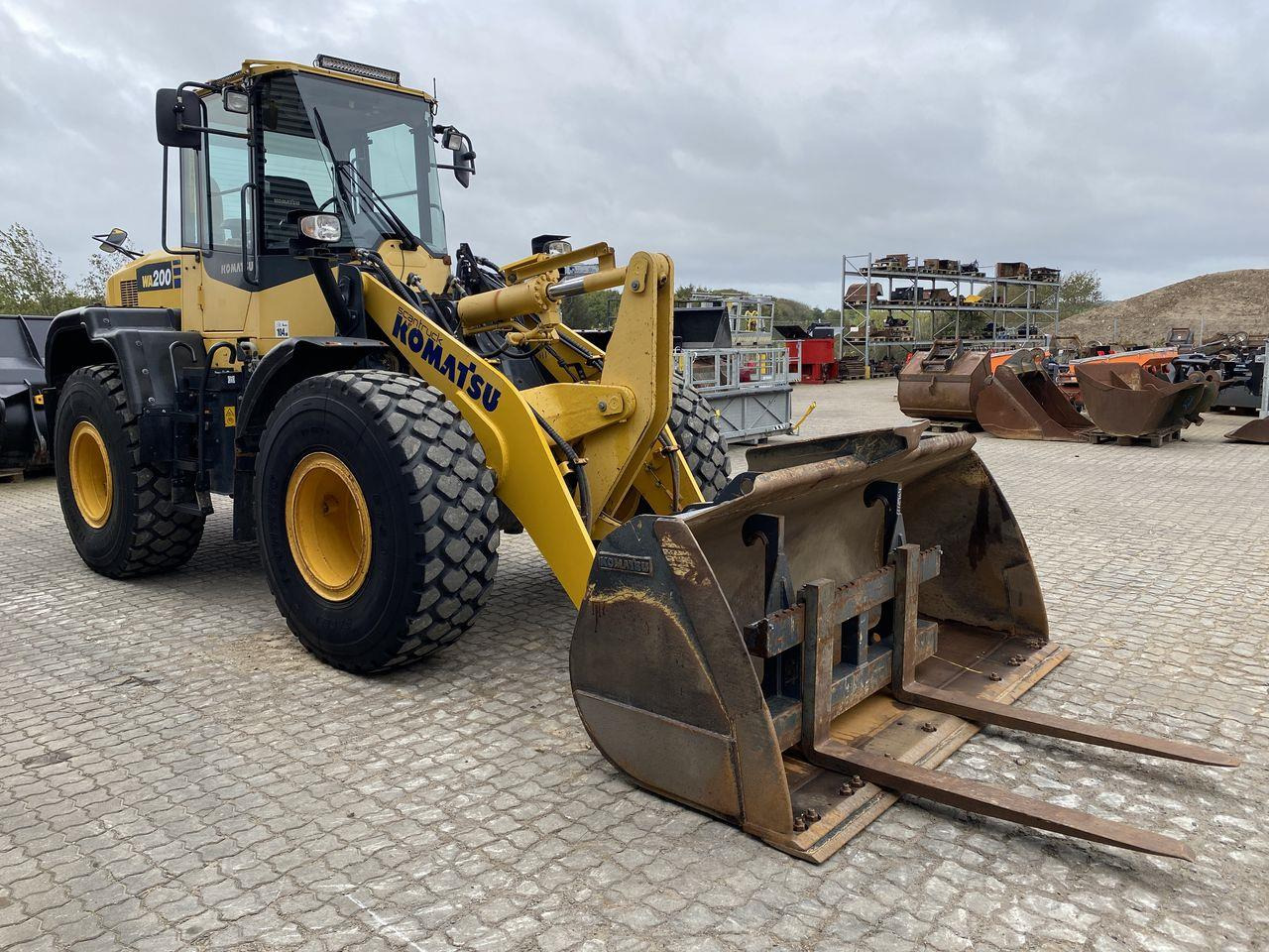 Komatsu WA200-7 - Rataslaadur: pilt 5 Komatsu WA200-7 - Rataslaadur: pilt 5